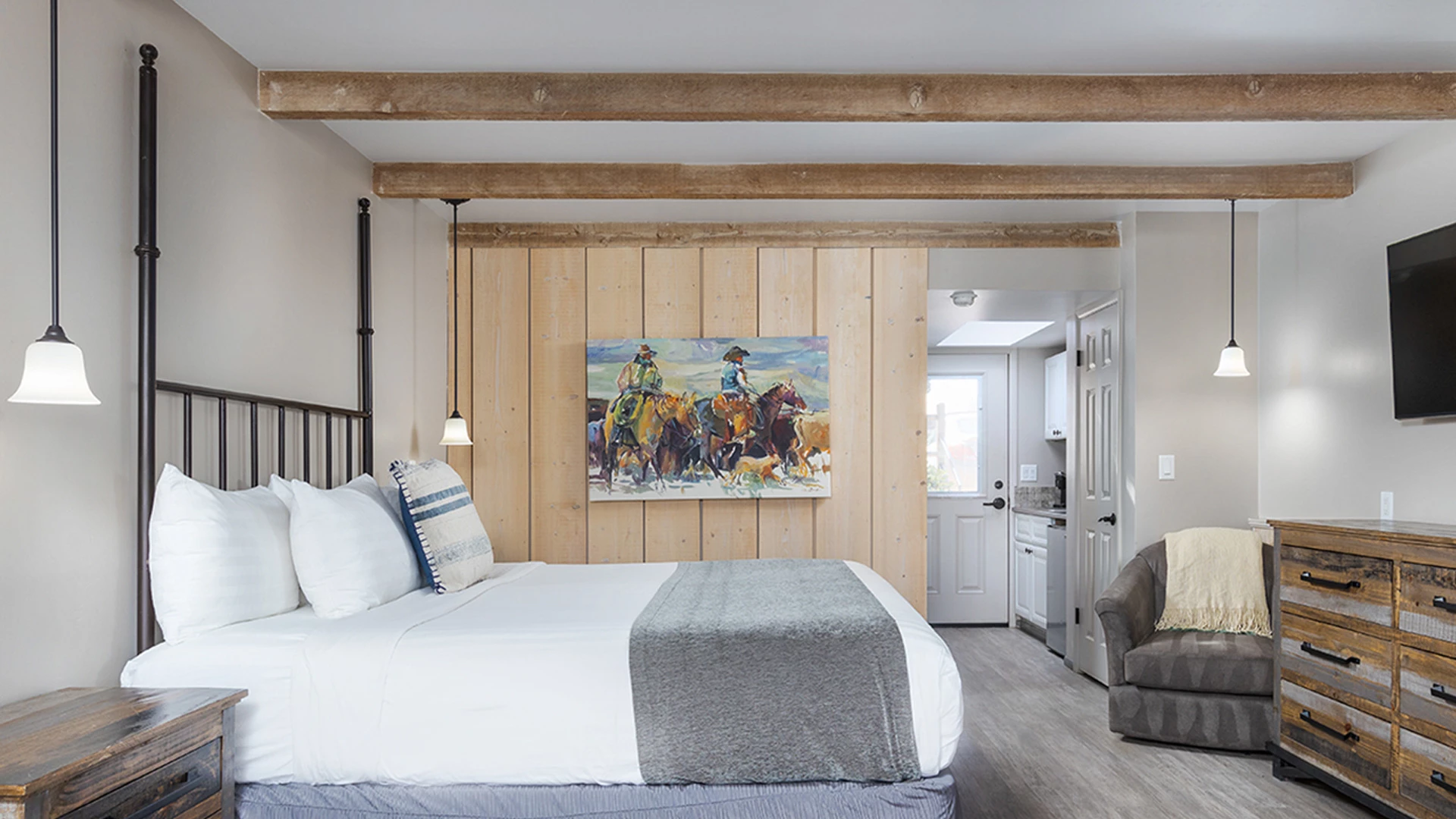 Premier Rim King at Sky Ranch Lodge — image 1 of 4