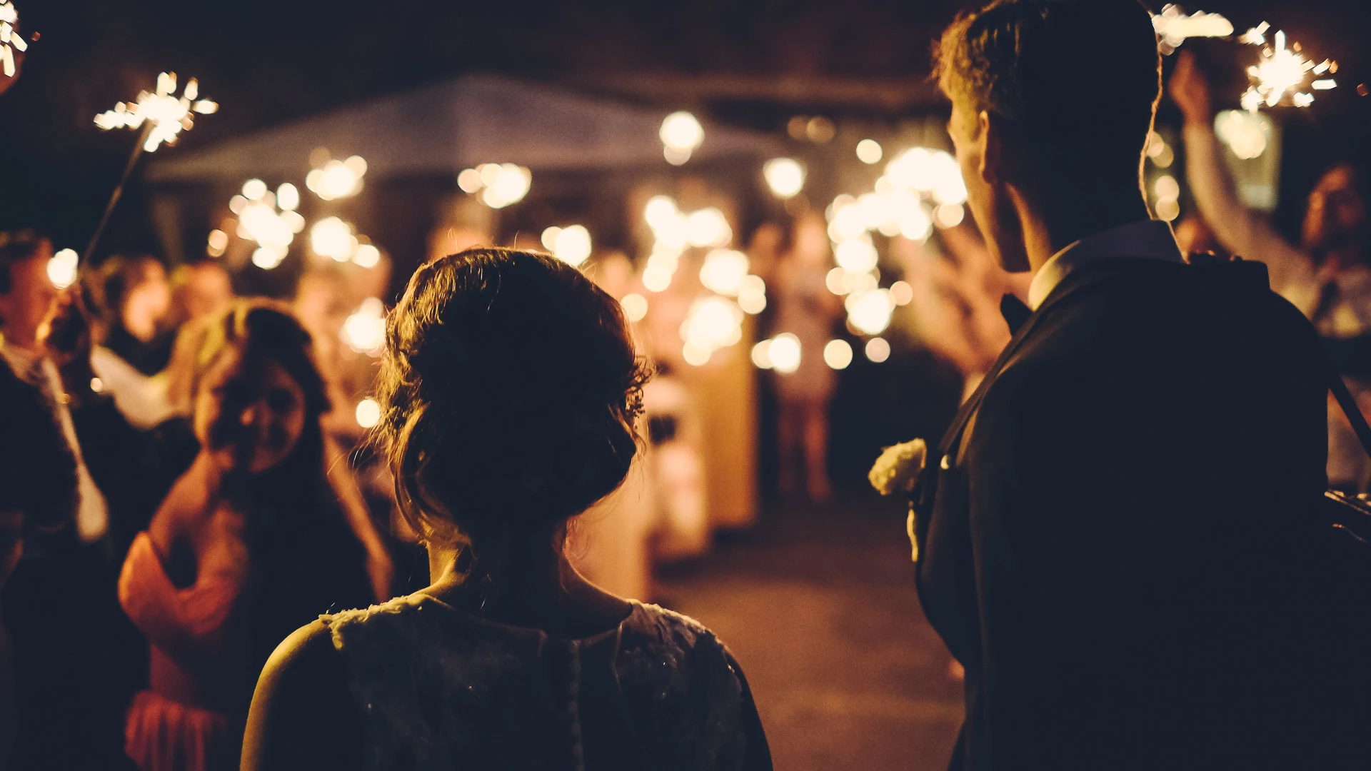 Intimate micro-wedding in Sedona